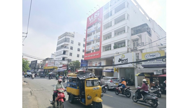 BÁN NHÀ BÌNH THẠNH OTO VÀO NHÀ 110M2 2 TẦNG NGANG 7M 5PN SÁT MẶT TIỀN LÊ QUANG ĐỊNH 7.9.TỶ.